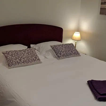 Loge Montaigne 3* L'Hopital-sous-Rochefort